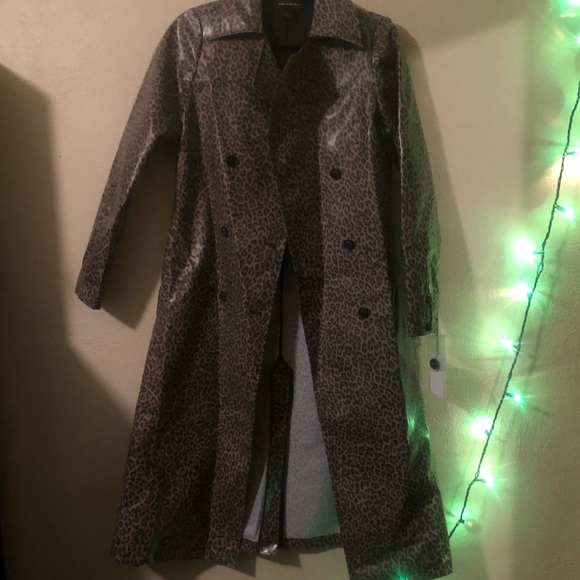 NEVER WORN double,breasted leopard print raincoat - Picture 2 of 4